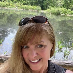 Meet your Posher, Christina